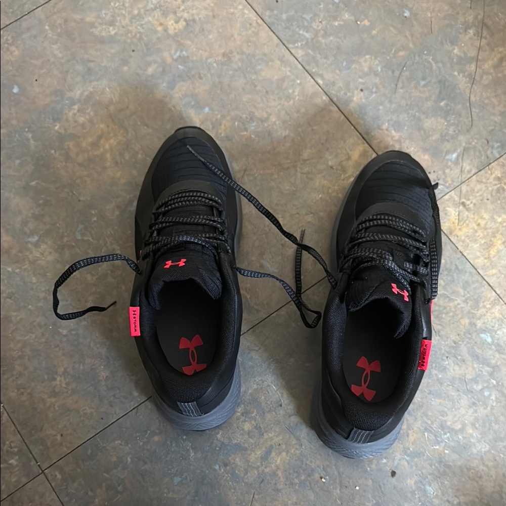 Under Armour Black and Red Athletic Shoes with Breathable Mesh